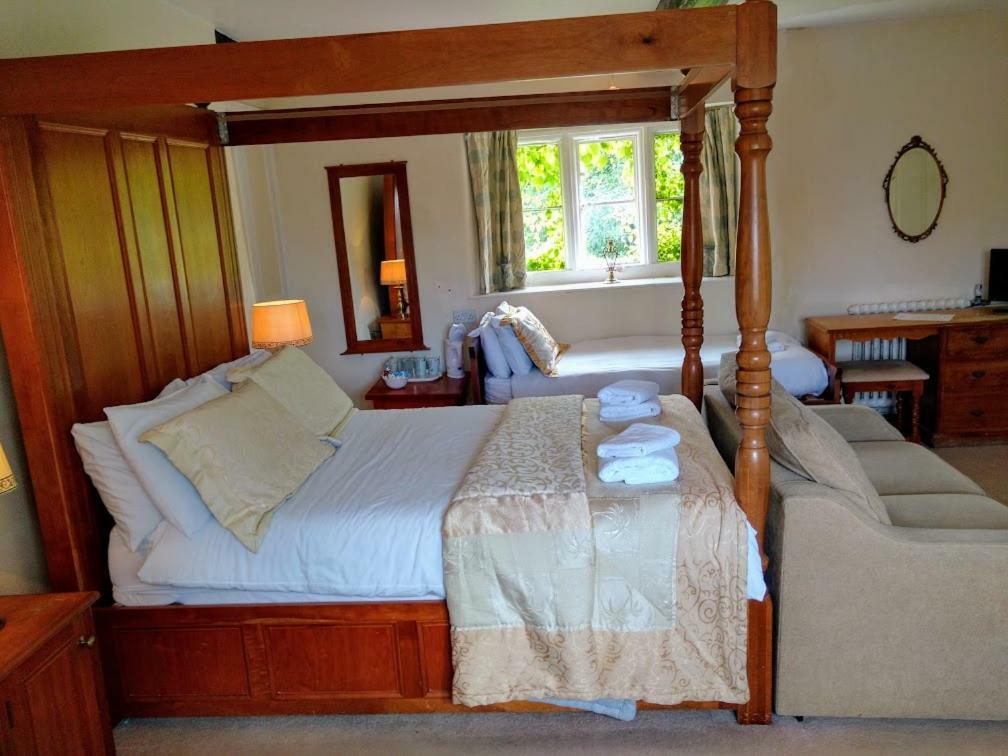 Rangeworthy Court Hotell Eksteriør bilde